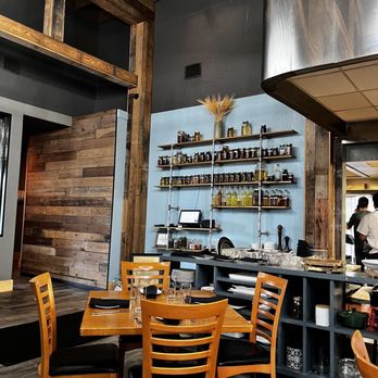 Meadow Neighborhood Eatery + Bar - Restaurant - Southern Near Me - San Antonio, Texas Meadow Neighborhood Eatery + Bar - Restaurant - Southern Near Me - San Antonio, Texas