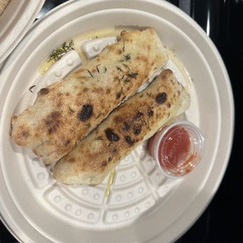 Pizza Tova - Pizza Near Me - Cedar Park, Texas