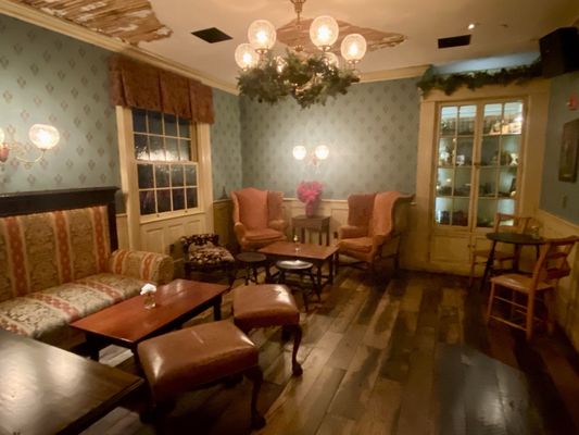 The Barrow House by null