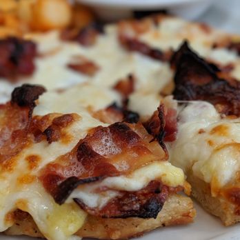 Gabriel Pizza - Meat Lovers Breakfast Pizza Frittata - Bacon, ham, sausage, egg, cheese and hollandaise sauce base (sausage changed to extra ) - Pizza Near Me - Ottawa, Ontario