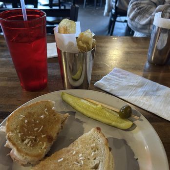 Hammontree's Grilled Cheese - Crispy chips - Sandwiches Near Me - Fayetteville, Arkansas Hammontree's Grilled Cheese - Crispy chips - Sandwiches Near Me - Fayetteville, Arkansas