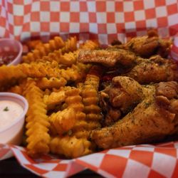 Cinco Michelada Beer Bar - 5 Piece Wings