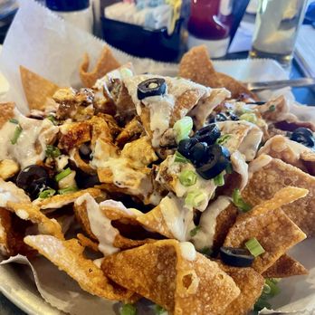 Cugino's - Blackened Chicken Nachos-delicious, but very salty. The wonton chips stay so crispy. - Pizza Near Me - Florissant, Missouri