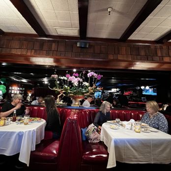 Burbank Smokehouse - Steakhouses Near Me - Burbank, California Burbank Smokehouse - Steakhouses Near Me - Burbank, California