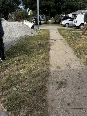 Yard Debris Removal - Whether it’s a small shed or a larger structure, our team specializes in safe and efficient demolition services. We manage every part of the project, including the removal of all debris.