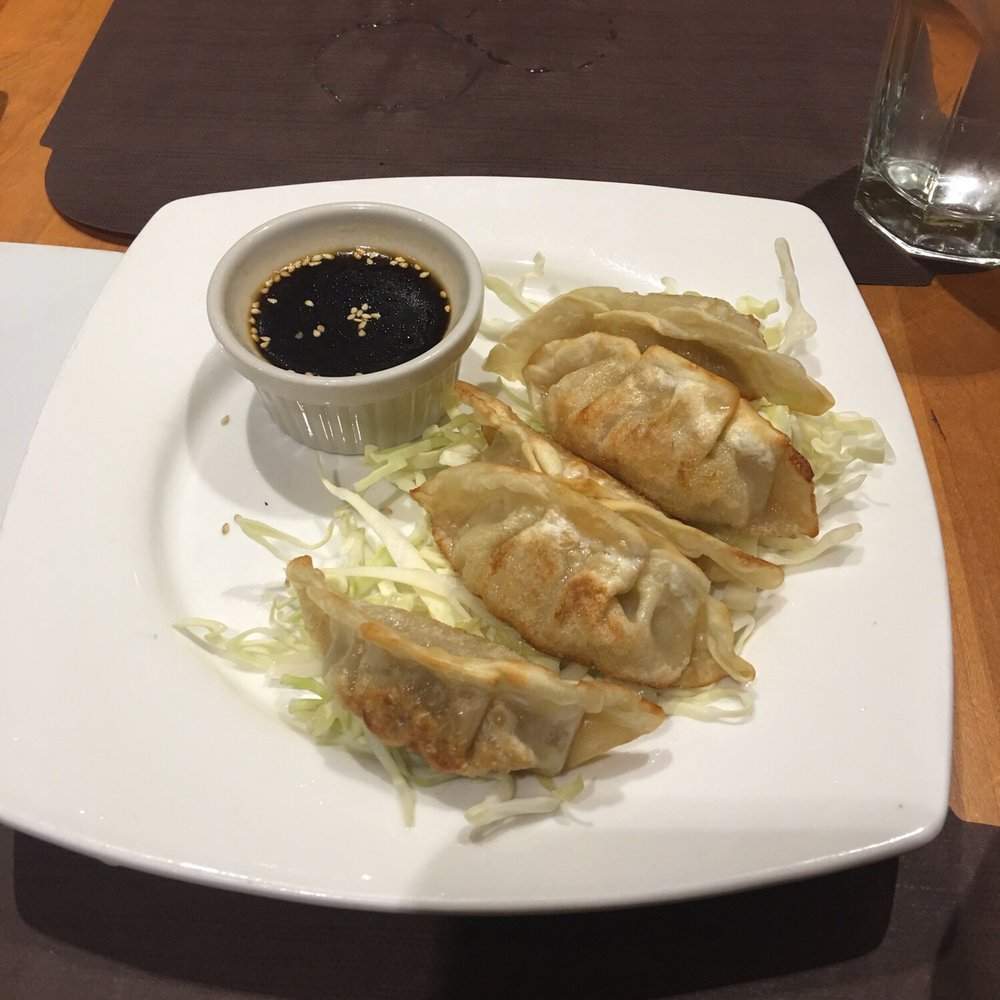 Hot Woks Cool Sushi - Gyoza - Sushi Bars Near Me - Chicago, Illinois