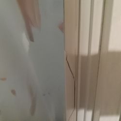 Stonebridge Manor - Cracked window frame.