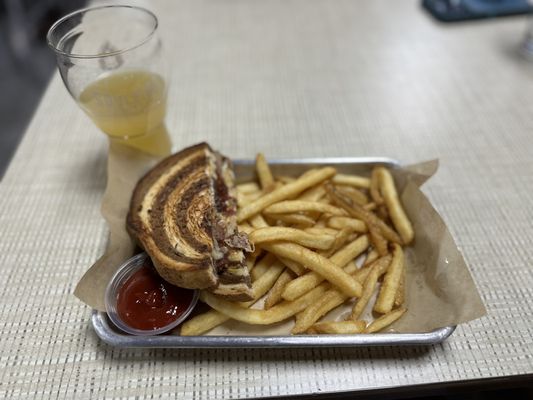 Azores Craft Sausages & Charcuterie by null