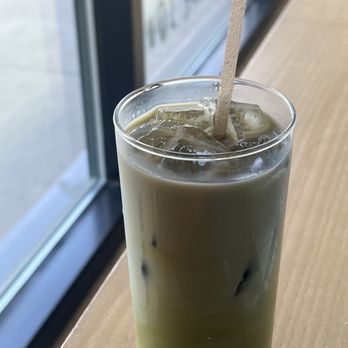 Two Hands - Matcha Latte - Breakfast & Brunch Near Me - Nashville, Tennessee