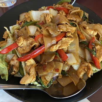 Ocha Thai Cuisine - Drunken Noodle - Thai Near Me - Las Vegas, Nevada
