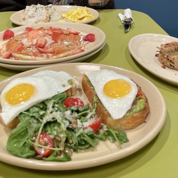 Snooze, an A.M. Eatery - Avocado toast, strawberry shortcake pancakes, biscuits and gravy, hash browns - Breakfast & Brunch Near Me - Charlotte, North Carolina Snooze, an A.M. Eatery - Avocado toast, strawberry shortcake pancakes, biscuits and gravy, hash browns - Breakfast & Brunch Near Me - Charlotte, North Carolina