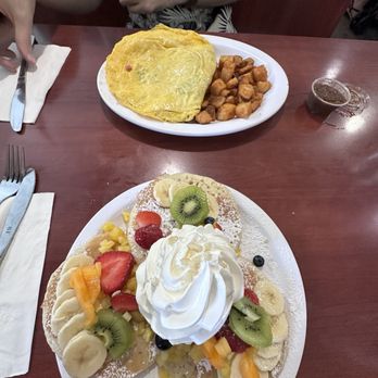 Eggs 'n Things - Waikiki Beach Eggspress - Breakfast & Brunch Near Me - Honolulu, Hawaii Eggs 'n Things - Waikiki Beach Eggspress - Breakfast & Brunch Near Me - Honolulu, Hawaii