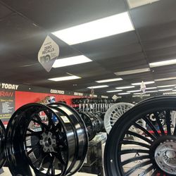 RAW Wheels & Tires - Rims and tires