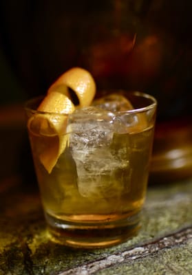 Pauly Bar by null