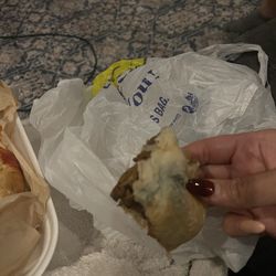 Gator Shack thanks for the moldy bread tonight We ordered dinner tonight after work and now I totally lost my appetite!