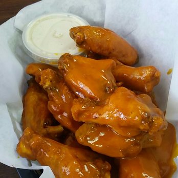 Raffaele's Pizza - Extra crispy hot wings - Pizza Near Me - Phoenix, Arizona Raffaele's Pizza - Extra crispy hot wings - Pizza Near Me - Phoenix, Arizona