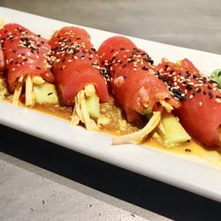 Imomo - Tuna Rolls