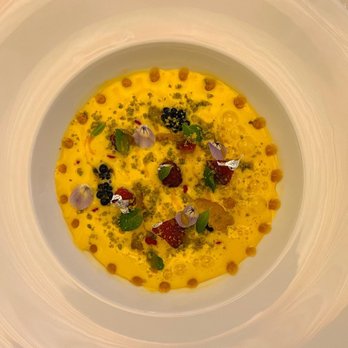 Acquarello - Dessert with silver flakes and berries - Italian Near Me - Munich, BY