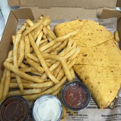 Grub Detroit - Grilled Chicken Quesadilla