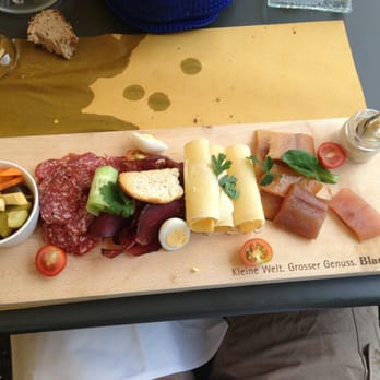 Restaurant Blausee - Local specialities - Swiss Food Near Me - Blausee-mitholz, BE