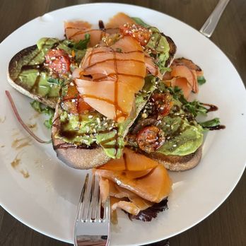 Beat The Daily Grind - Avacado toast w/ lox - Breakfast & Brunch Near Me - Atlantic City, New Jersey Beat The Daily Grind - Avacado toast w/ lox - Breakfast & Brunch Near Me - Atlantic City, New Jersey