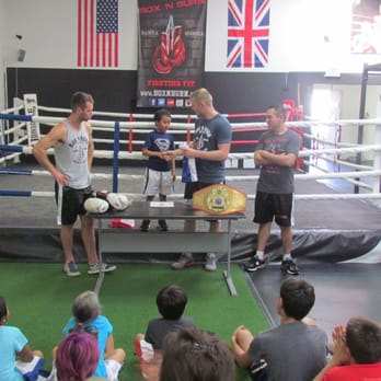 Kids Gloves - Presentation day - Boxing Near Me - Santa Monica, California