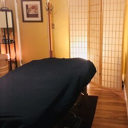 Montage Acupuncture - Montage Oriental Medicine at 220 SE H. St, suite 7, Grants Pass, OR 97526