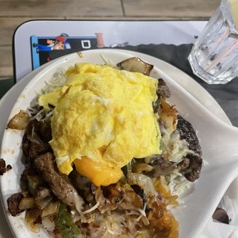 Bialy's Cafe - Fajitas Skillet - Breakfast & Brunch Near Me - Evergreen Park, Illinois Bialy's Cafe - Fajitas Skillet - Breakfast & Brunch Near Me - Evergreen Park, Illinois
