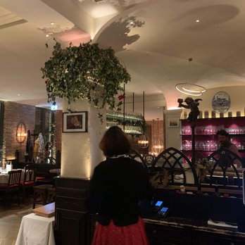 Andechser am Dom - second floor dining room - Beer Bar Near Me - Munich, BY