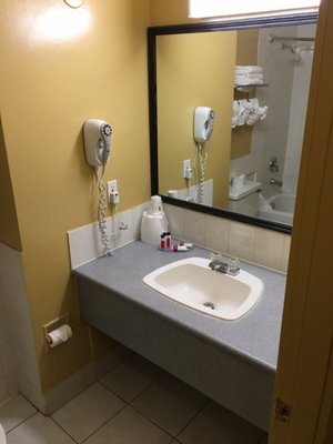 Super 8 by Wyndham Thunder Bay by null