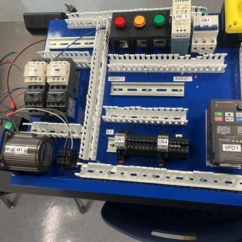 Universal Technical Institute - Electric trainer - Vocational & Technical School Near Me - Rancho Cucamonga, California