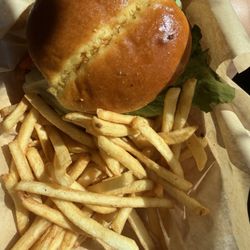 Bubba's Drive Thru - Double meat burger basket