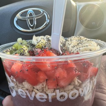 everbowl - Small Açaí with bananas ,strawberries,kiwi, granola and chia seeds - Acai Bowls Near Me - Baton Rouge, Louisiana everbowl - Small Açaí with bananas ,strawberries,kiwi, granola and chia seeds - Acai Bowls Near Me - Baton Rouge, Louisiana