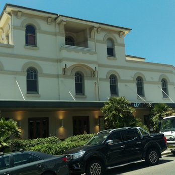 Clovelly Hotel - Coffee & Tea Near Me - Clovelly, NSW