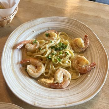 Amedeo - Shrimp Alfredo - Pizza Near Me - Las Vegas, Nevada