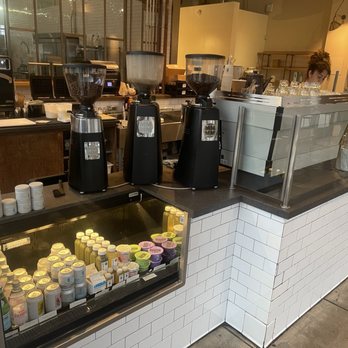 Blue Bottle Coffee - Arts District - Some drinks - Coffee & Tea Near Me - Los Angeles, California Blue Bottle Coffee - Arts District - Some drinks - Coffee & Tea Near Me - Los Angeles, California