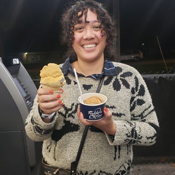 Fielder's Choice Ice Cream - Ice Cream & Frozen Yogurt Near Me - Old Orchard Beach, Maine