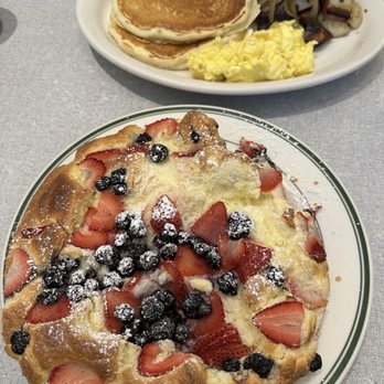 Oceanview Diner - Blueberry and strawberry soufflé pancake and buttermilk combo - Sandwiches Near Me - Berkeley, California Oceanview Diner - Blueberry and strawberry soufflé pancake and buttermilk combo - Sandwiches Near Me - Berkeley, California