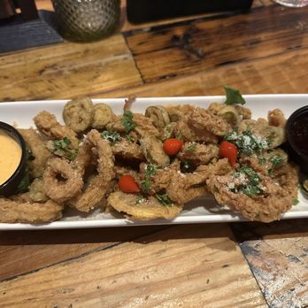 Ashling Kitchen and Bar - Fried Fried Point Judith Calamari Plate - New American Near Me - Crofton, Maryland