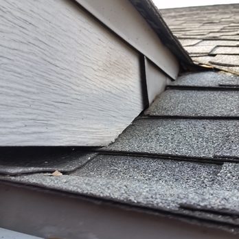 Allied Siding and Windows - Right side of Breezeway not caulked. - Roofing Near Me - Tomball, Texas