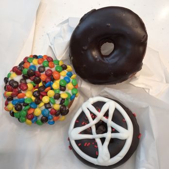 Voodoo Doughnut - Bakeries Near Me - Orlando, Florida Voodoo Doughnut - Bakeries Near Me - Orlando, Florida