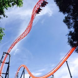 Parque de Atracciones de Madrid - @frabano y yo nos hemos subido en esta vieja amiga mía...