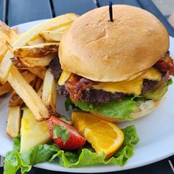 Shelby's Diner - Bacon cheeseburger was delicious