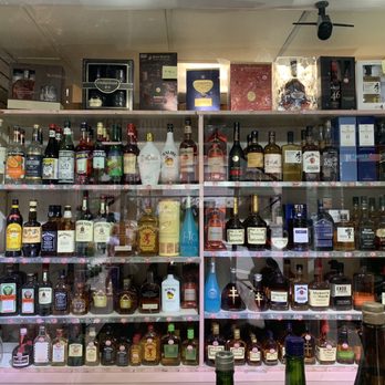 Wedding Banquet Liquor - bottles of alcohol on shelves - Beer, Wine & Spirits Near Me - New York, New York Wedding Banquet Liquor - bottles of alcohol on shelves - Beer, Wine & Spirits Near Me - New York, New York