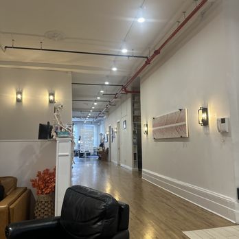 Willen Wellness Center - Lobby - Chiropractors Near Me - New York, New York Willen Wellness Center - Lobby - Chiropractors Near Me - New York, New York