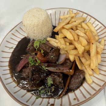 Mares Real Peruvian Cuisine - Peruvian Near Me - Orlando, Florida