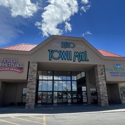 5 Bees Books - Mall entrance
