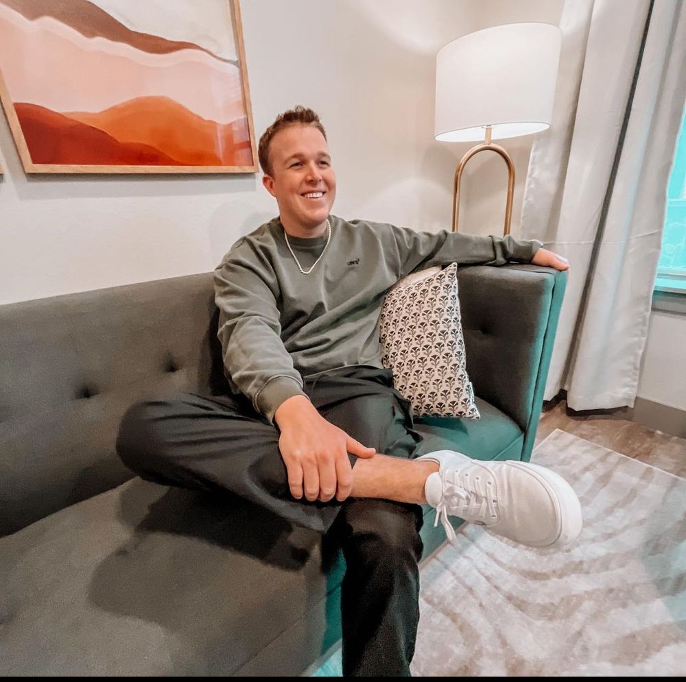 ELARA AT THE SAWMILL Updated July 2024 Request Information 1033 E