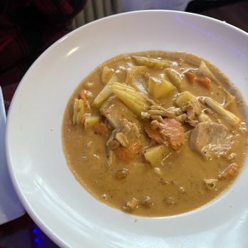 Champa Lao & Thai - Massaman Curry - Thai Near Me - Manchester, Connecticut