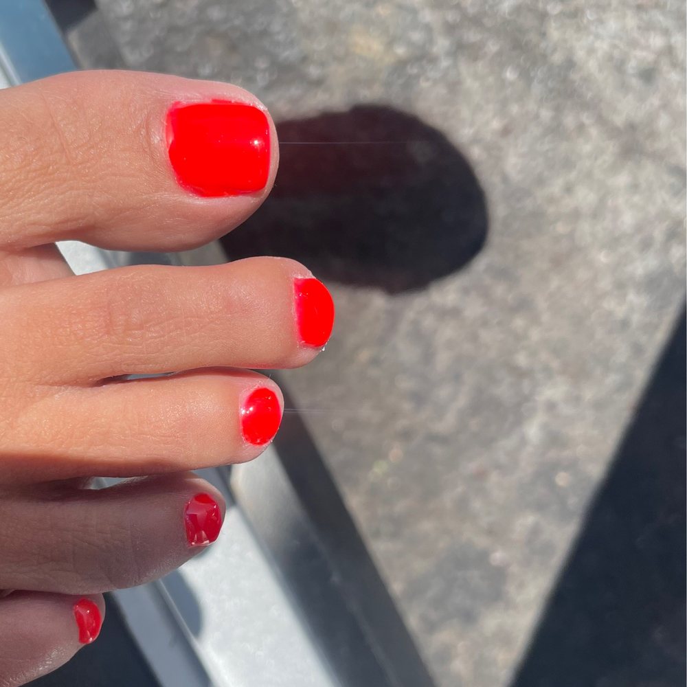 Legacy Nail and Spa - Some toes the nail polish is very sick looks weird - Nail Salons Near Me - Phoenix, Arizona Legacy Nail and Spa - Some toes the nail polish is very sick looks weird - Nail Salons Near Me - Phoenix, Arizona